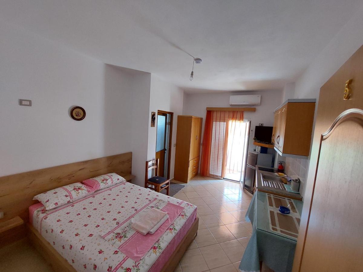 Villa Mihal Apartments Ksamil Extérieur photo