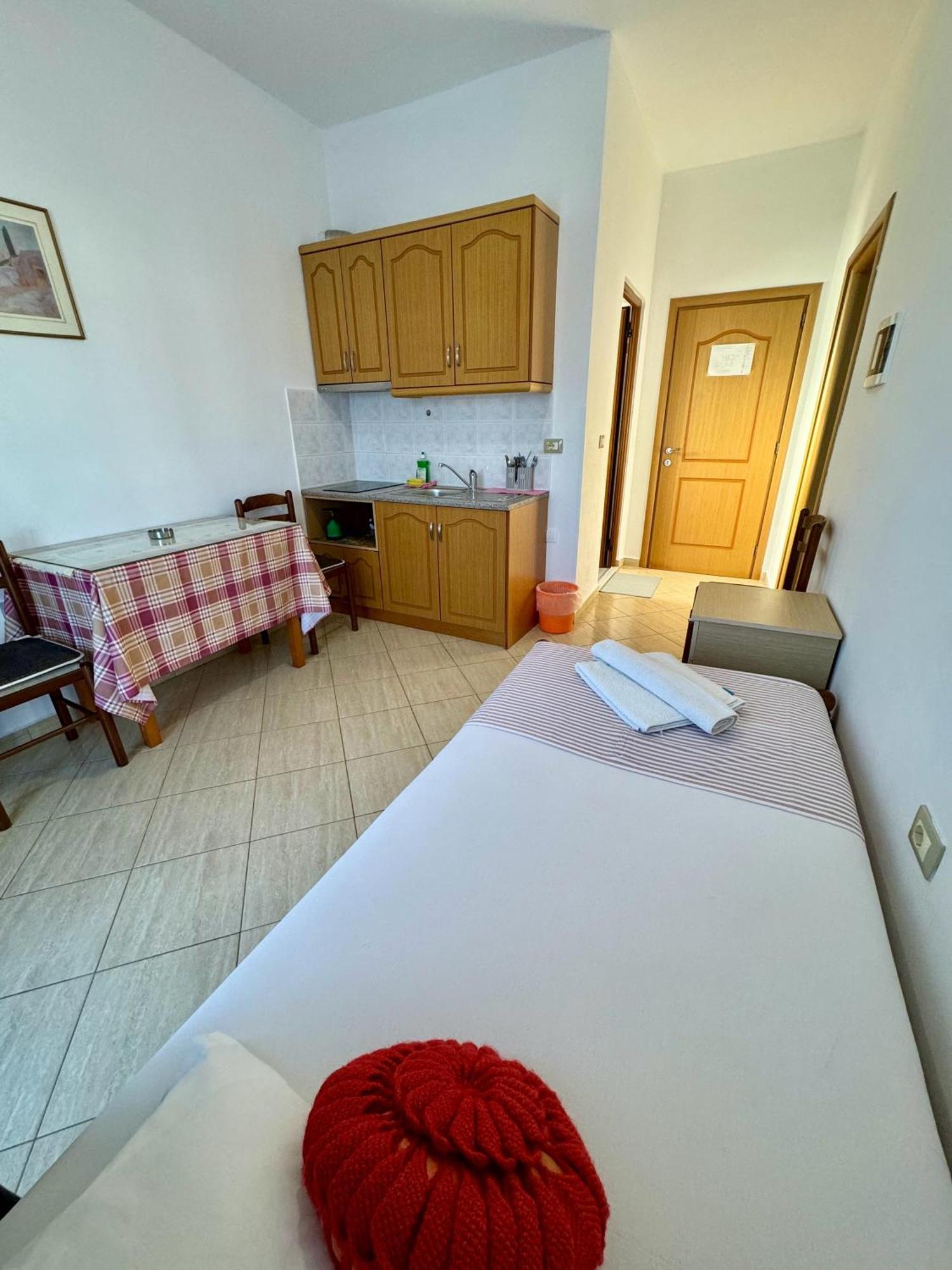 Villa Mihal Apartments Ksamil Extérieur photo